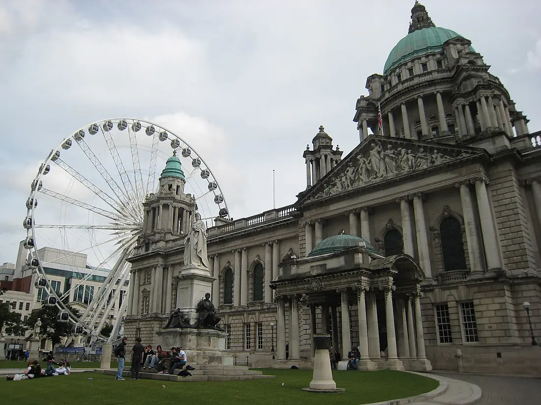 Belfast City Hall and wheel