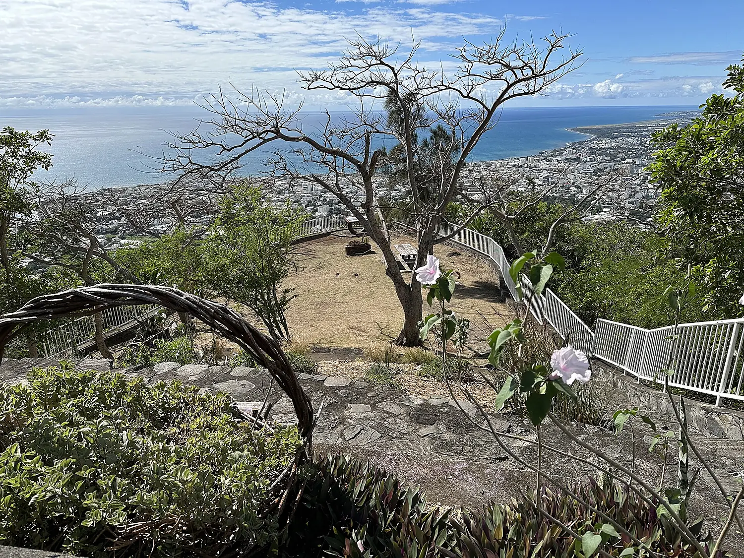 Aussichtspunkt Drei Bänke in Réunion 01