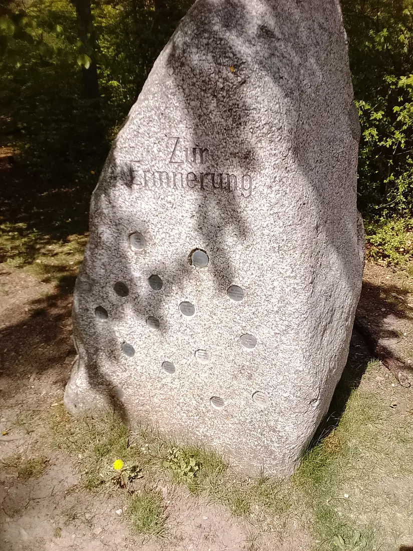 Erinnerungsstein am Bürgerturm