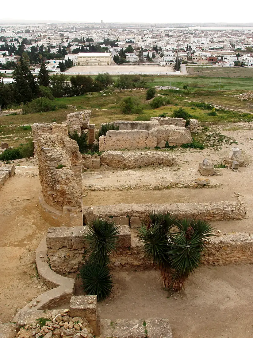 Byrsa roman foundations