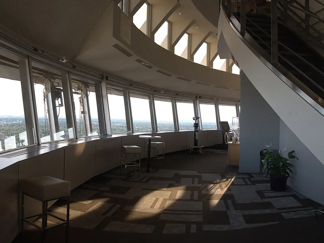Calgary Tower - Observation deck 01