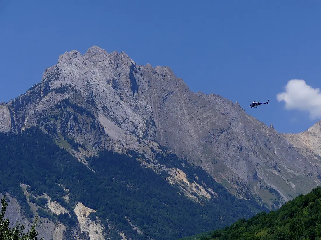 11e étape Tour de France 2022 - Hélicoptère et Croix-des-Têtes