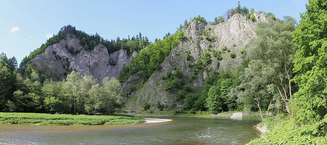 Dunajec Gorge - Limestone Rocks 2