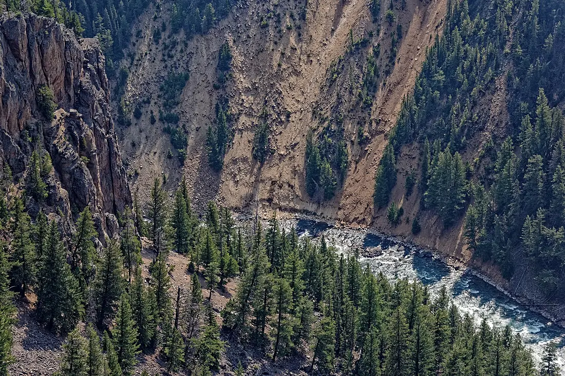 Seven Mile Hole Trail 03