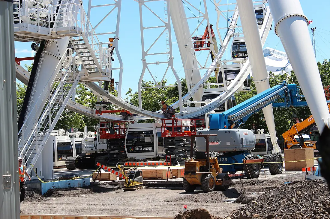 Grande Roue de Montréal Construction Nacelles