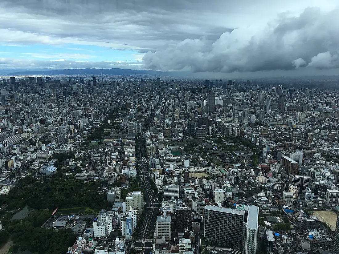 View to the north from Abeno Harukas (1)