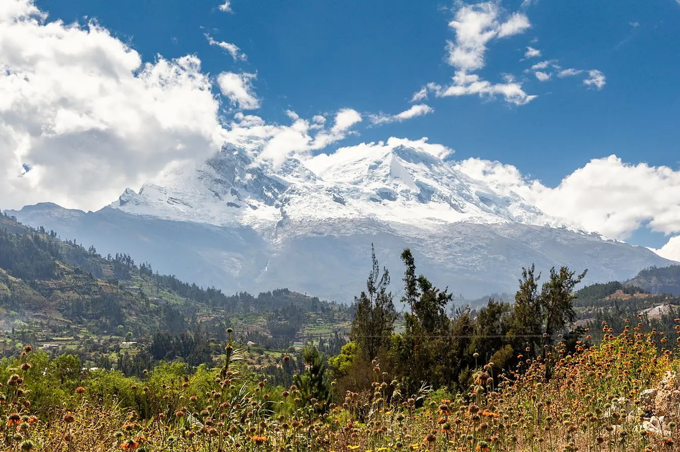 Mount Huascaran viewed from Yungay, Peru (cropped)