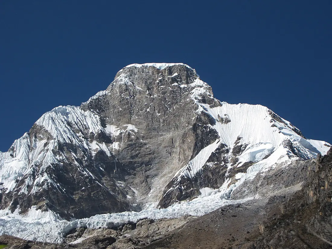 Huascaran North sheer rock wall (6021363588)