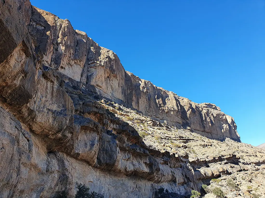 Cliff 5