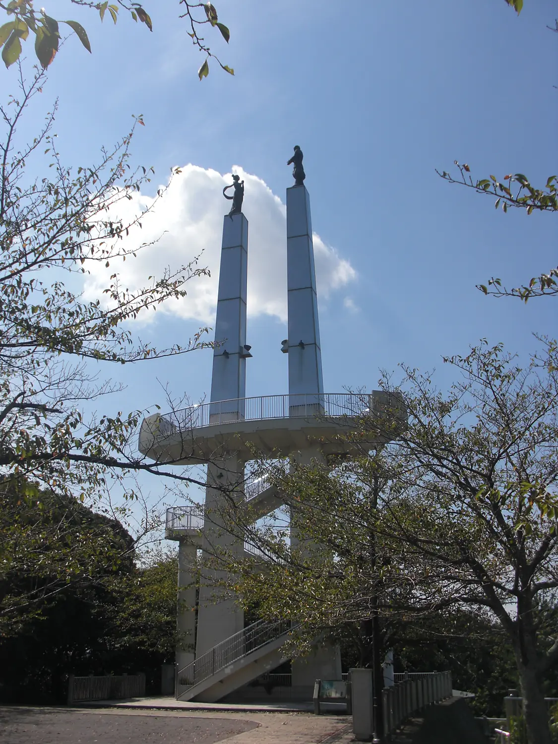 Kimisarazu Tower at Odayama Park