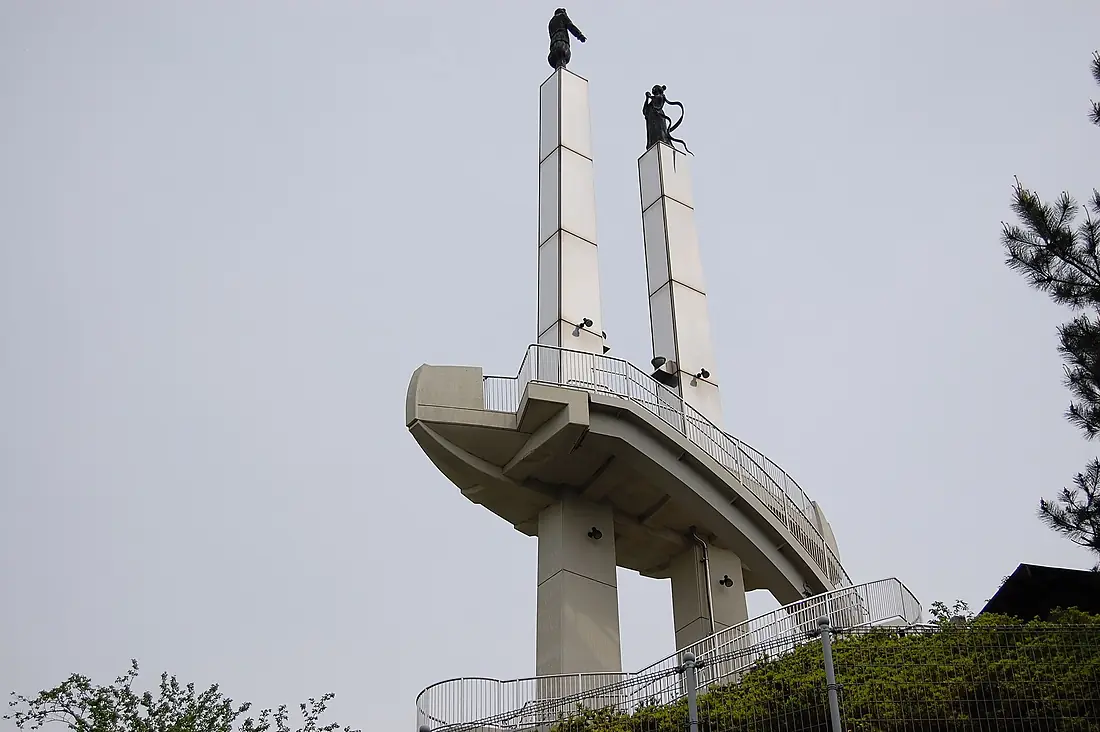 Kimisarazu-Tower in Kisarazu