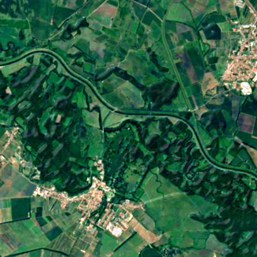 Minaret in Lednice seen from above (Sentinel-2)