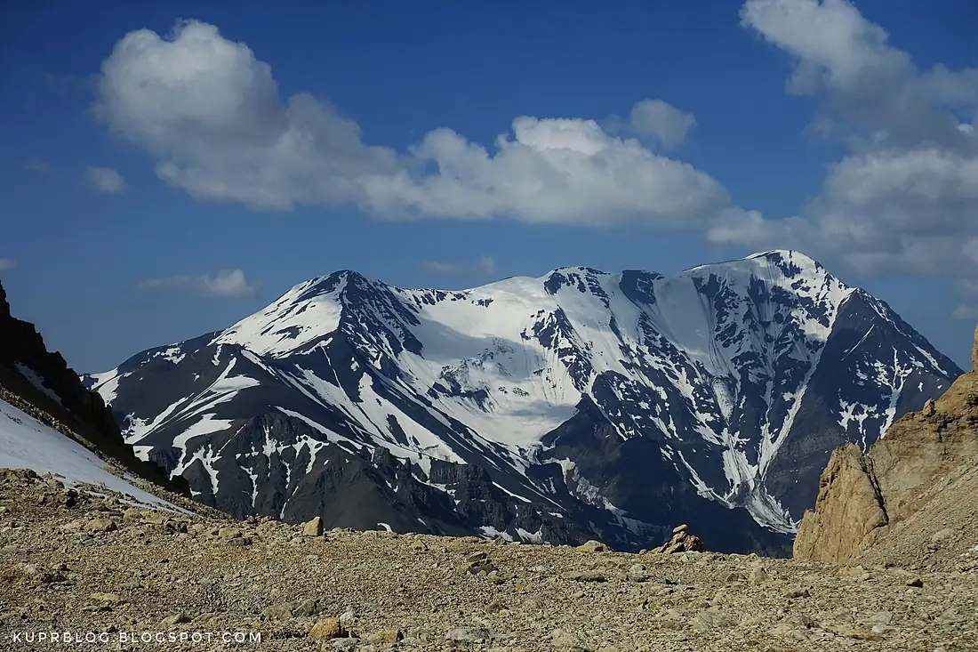 Bazardüzü mountain (view from Yarudag pass)
