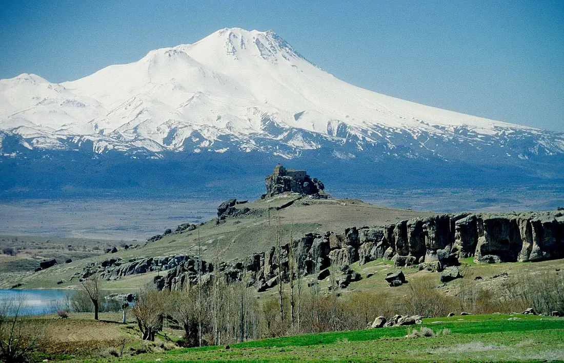 Güzelyurt 04 1999 Hasan Dağı