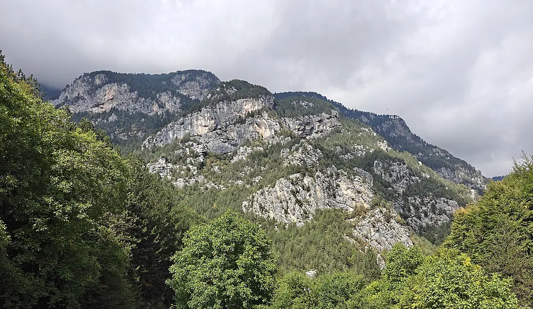 Hiking on Mount Olympus 01
