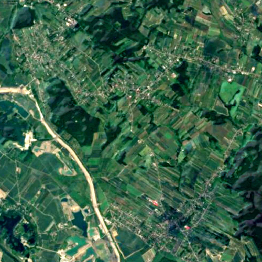 Observation tower in Pogrzebień seen from above (Sentinel-2)