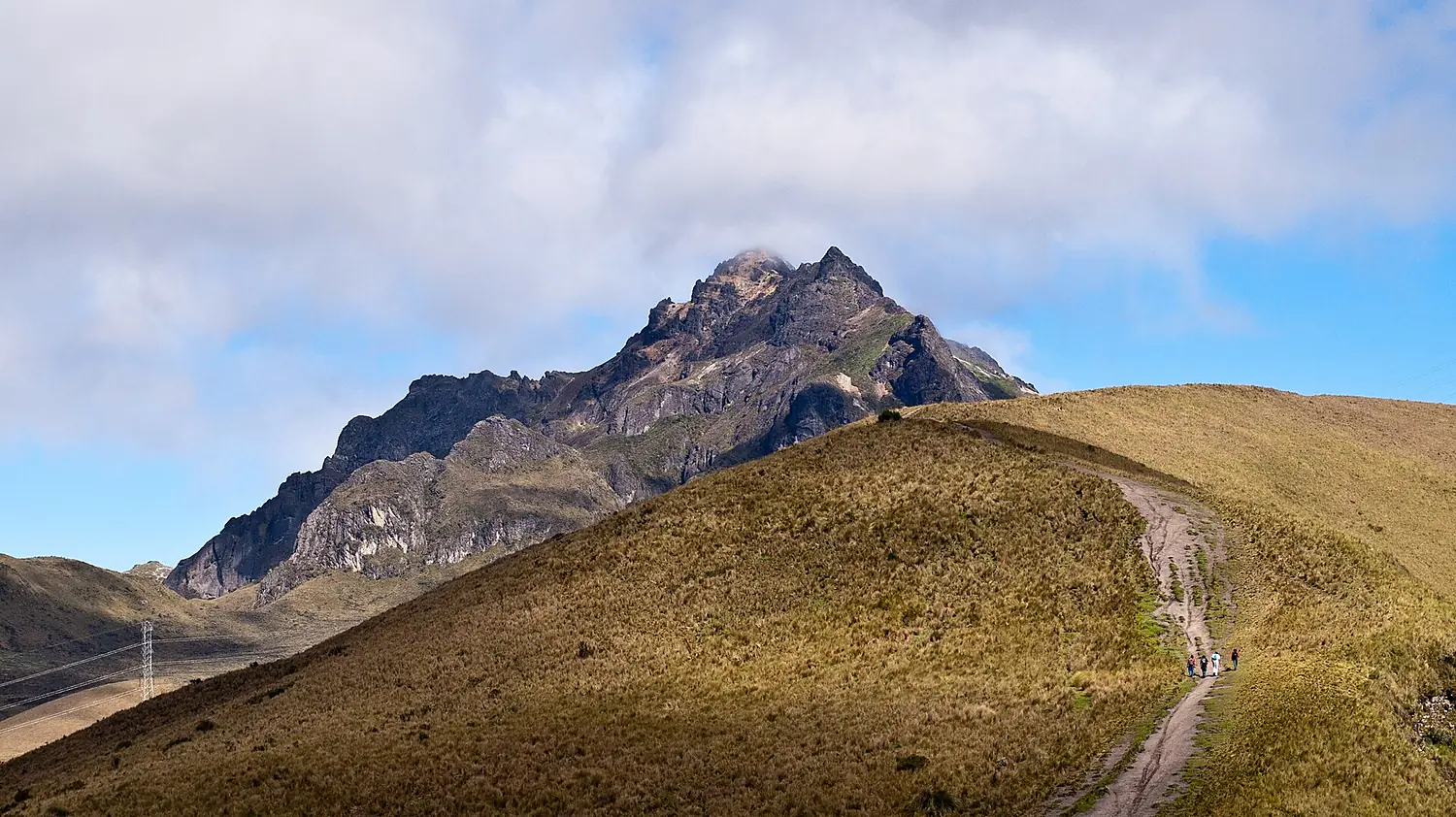 Rucu Pichincha and Trail