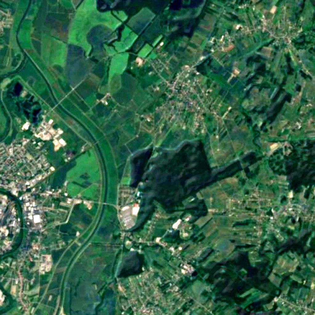 Platforma widokowa w Oborze seen from above (Sentinel-2)