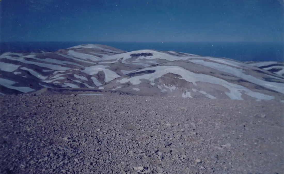 View west from Qurnat As Sawda top of Lebanon 9 June 1985-EF-Bild-32 (cropped)