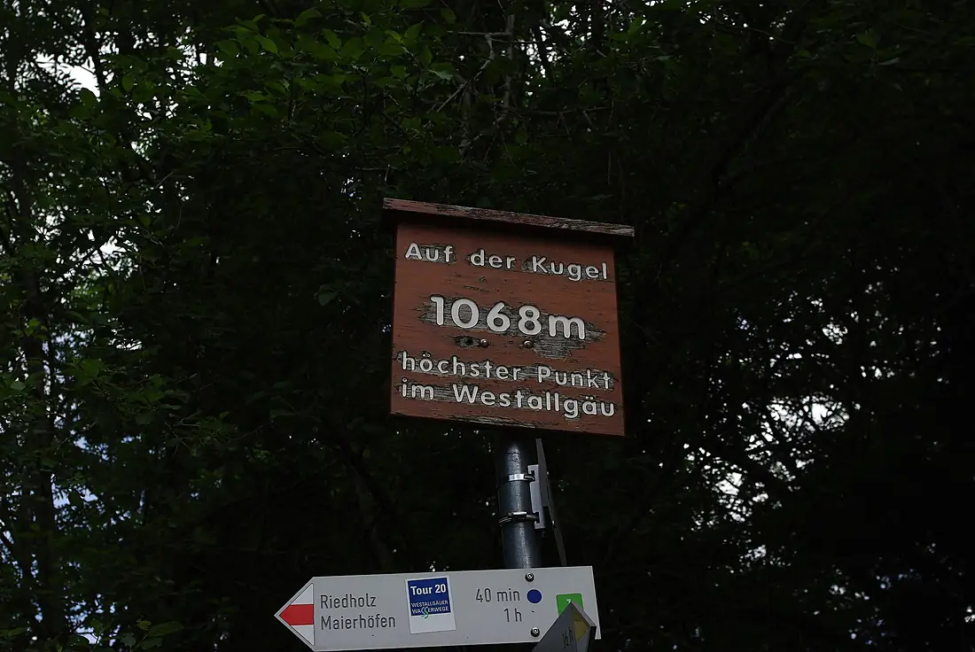Gipfelschild Riedholzer Kugel