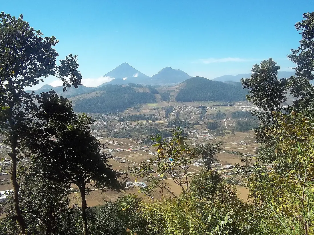 View of volcanoes from Cerro K'iaq, Cantel