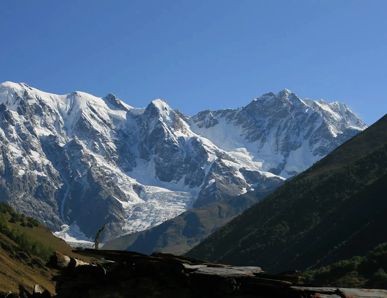Mt Shkhara as seen from Khalde (Photo A. Muhranoff, 2011)