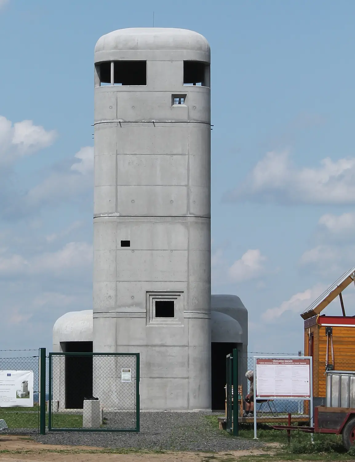 Stěbořice, Jamnice, rozhledna Šibenice (2019-08-14; 03) (cropped)