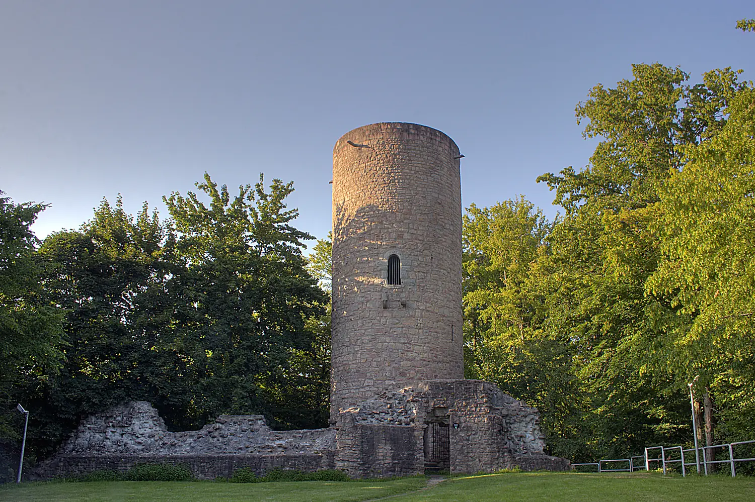 Bad Soden - Burg Stolzenberg 0482 3 4