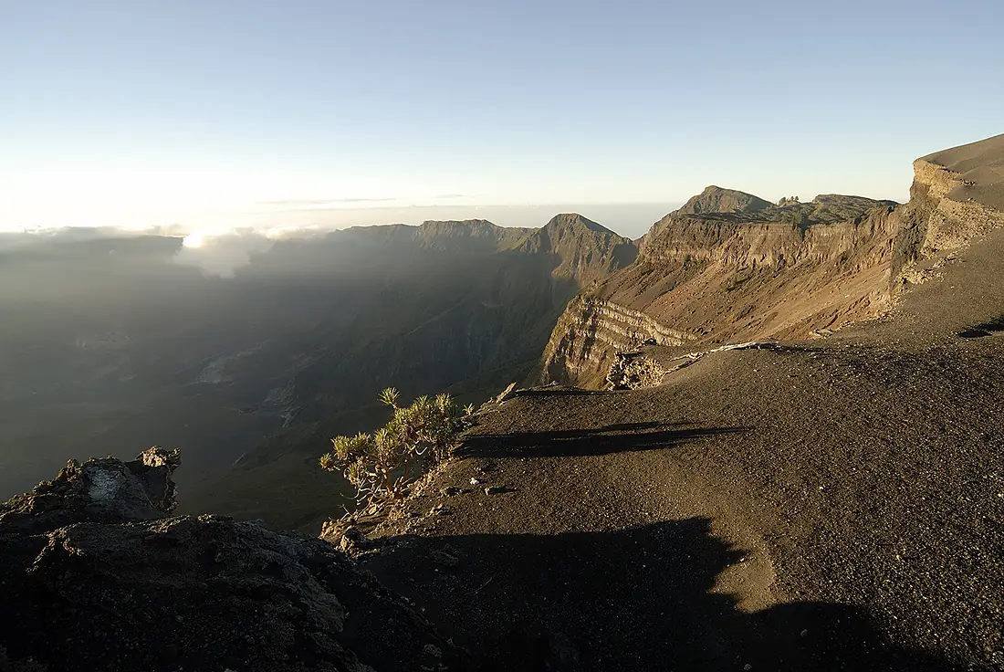 Tambora crater rim 2