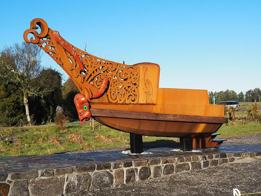 Te Kopikopiko o te Waka viewpoint - MC 01