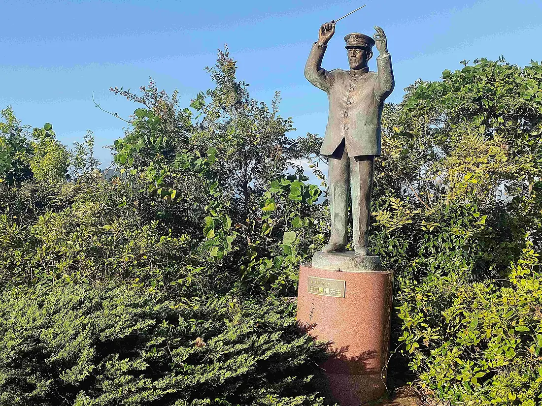 Statue of Tanaka Hozumi on Tenkai Peak