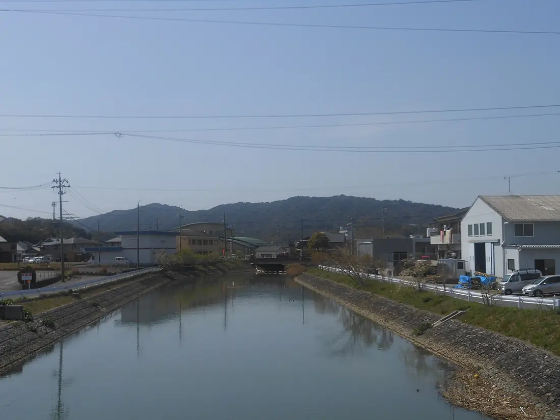 River Mae and Mt. Yoko in Ugata